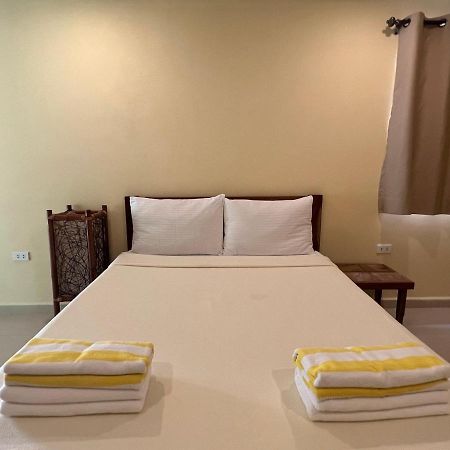 Boracay Amor Apartment Balabag  Kültér fotó